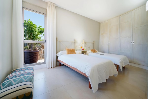 Foto van Villa op Eilanden in de buurt van Seabeach - Vakantiehuis in San Bartolomé de Tirajana, Maspalomas, Gran Canaria - BedRoom
