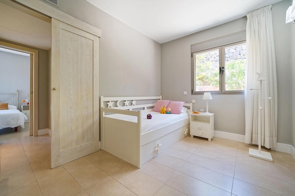 Foto van Villa op Eilanden in de buurt van Seabeach - Vakantiehuis in San Bartolomé de Tirajana, Maspalomas, Gran Canaria - BedRoom