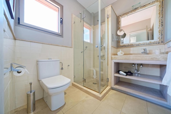 Foto van Villa op Eilanden in de buurt van Seabeach - Vakantiehuis in San Bartolomé de Tirajana, Maspalomas, Gran Canaria - BathRoom