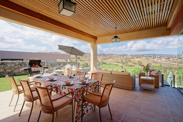 Foto van Villa op Eilanden in de buurt van Seabeach - Vakantiehuis in San Bartolomé de Tirajana, Maspalomas, Gran Canaria - TerraceBalcony