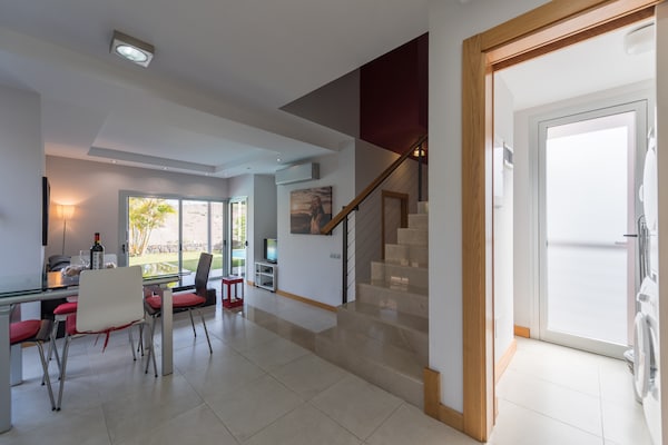 Foto van Villa in Maspalomas met verwarmd zwembad - Vakantiehuis in San Bartolomé de Tirajana - Landing