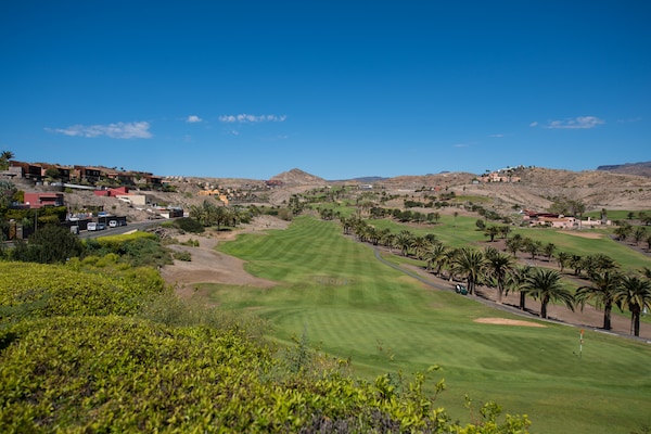 Foto van Villa in Maspalomas met verwarmd zwembad - Vakantiehuis in San Bartolomé de Tirajana - Outdoor