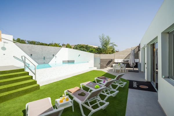 Foto van Villa in Maspalomas met verwarmd privézwembad - Vakantiehuis in San Bartolomé de Tirajana - Outdoor
