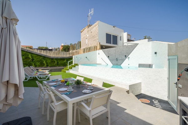 Foto van Villa in Maspalomas met verwarmd privézwembad - Vakantiehuis in San Bartolomé de Tirajana - Outdoor