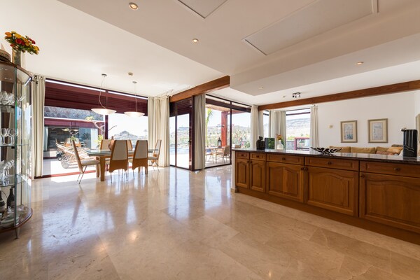 Foto van Chalet in Anfi Tauro bij Amadores Strand - Vakantiehuis in Mogán - DiningRoom