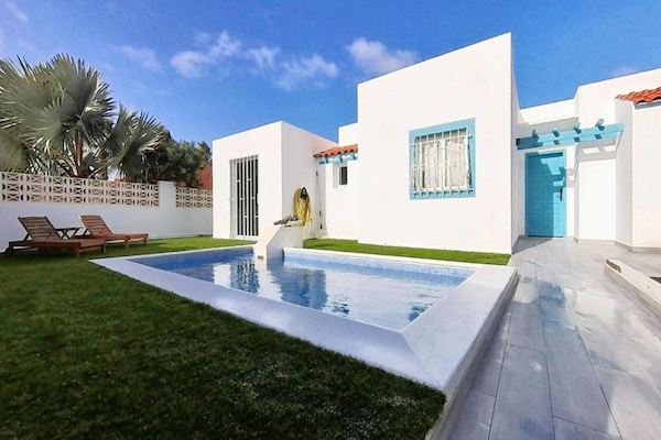Foto van Villa in Fuerteventura met Zeezicht - Vakantiehuis in Corralejo - ExteriorSummer