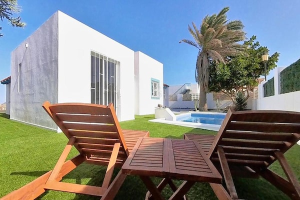 Foto van Villa in Fuerteventura met Zeezicht - Vakantiehuis in Corralejo - TerraceBalcony