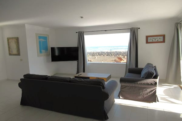 Foto van Villa in Fuerteventura met Zeezicht - Vakantiehuis in Corralejo - LivingRoom
