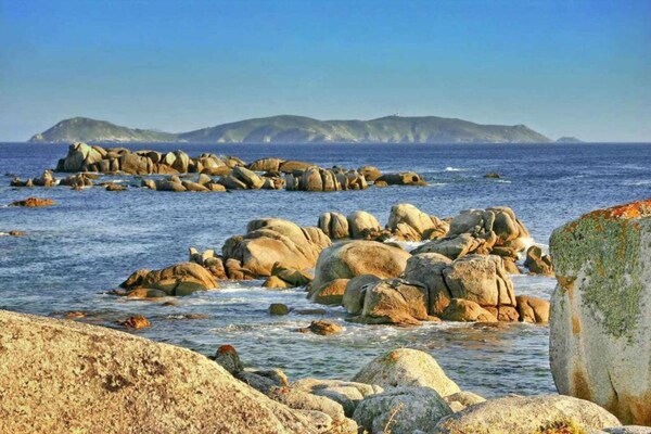 Foto van Panoramische villa met uitzicht op zee en zwembad - Vakantiehuis in Sansenxo, Pontevedra - AreaSummer20KM