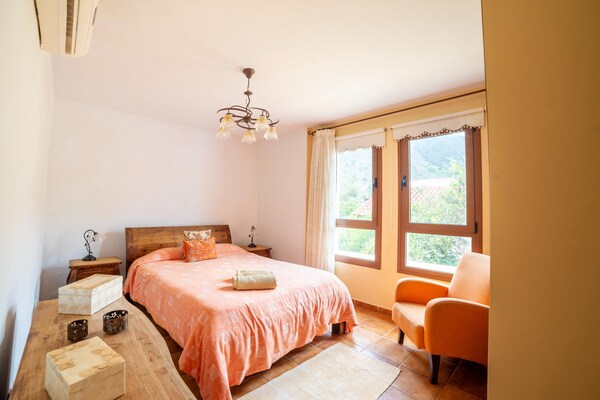 Foto van Villa op Tenerife met zwembad en zeezicht - Vakantiehuis in El Palmar - BedRoom