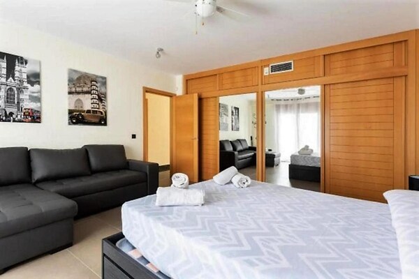 Foto van Villa met tuin bij de stranden van Adeje - Vakantiehuis in Adeje - BedRoom