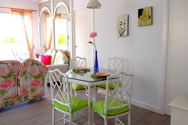 Foto van Villa in Callao Salvaje met uitzicht op de oceaan - Vakantiehuis in Callao Salvaje - DiningRoom