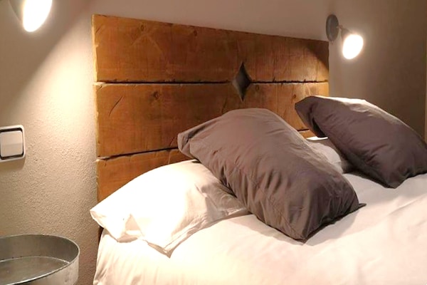 Foto van Vakantiehuis in Montblanc met zwembad - Vakantiehuis in Rojals - BedRoom