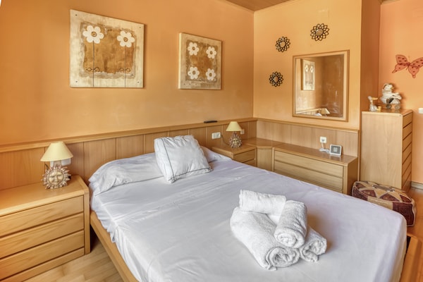 Foto van Villa vlakbij strand en wijngaarden - Vakantiehuis in El Vendrell - BedRoom