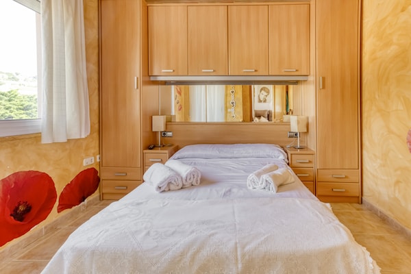 Foto van Villa vlakbij strand en wijngaarden - Vakantiehuis in El Vendrell - BedRoom
