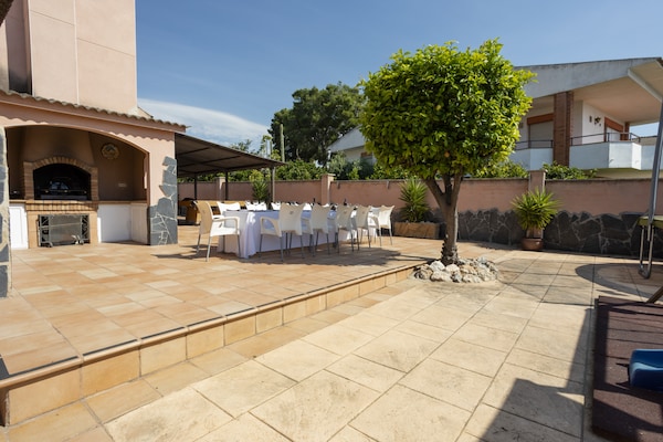 Foto van Villa vlakbij strand en wijngaarden - Vakantiehuis in El Vendrell - TerraceBalcony