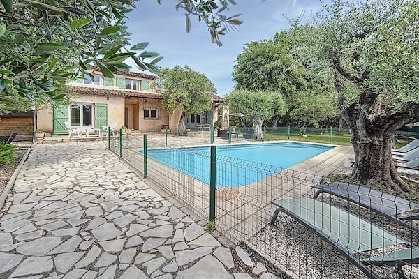 Foto van Villa in Mouans-Sartoux met Zwembad & Strand - Vakantiehuis in Mouans-Sartoux - PoolOfHouse