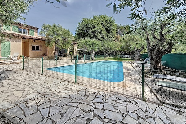 Foto van Villa in Mouans-Sartoux met Zwembad & Strand - Vakantiehuis in Mouans-Sartoux - PoolOfHouse