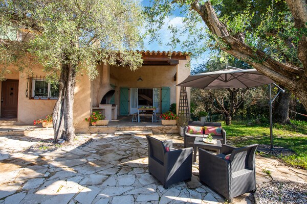Foto van Villa in Mouans-Sartoux met Zwembad & Strand - Vakantiehuis in Mouans-Sartoux - TerraceBalcony
