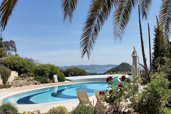 Foto van Weelderig ontworpen villa met uitzicht op zee - Vakantiehuis in Mandelieu-la-Napoule - ViewSummer