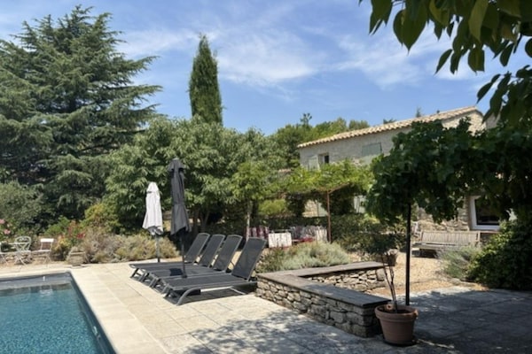 Foto van Provence Charme met Zwembad - Vakantiehuis in Viens - Terrace