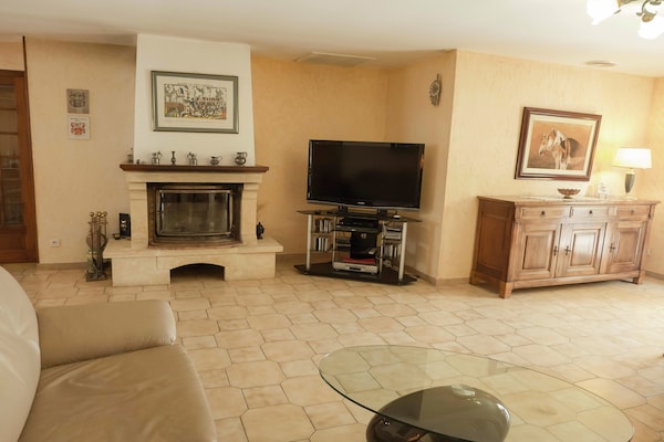 Foto van Chique zwembadretraite in Narbonne - Vakantiehuis in Narbonne - LivingRoom