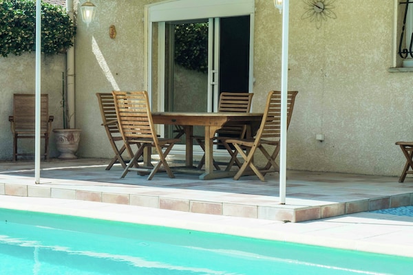 Foto van Chique zwembadretraite in Narbonne - Vakantiehuis in Narbonne - TerraceBalcony