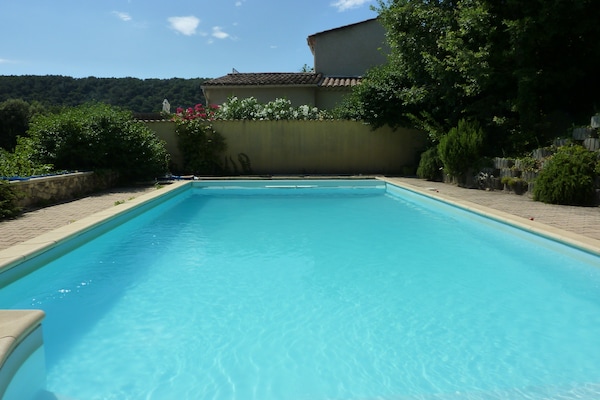 Foto van Villa met privézwembad, uitzicht op de Ventoux - Vakantiehuis in Saint Paul trois Chateaux - PoolOfHouse