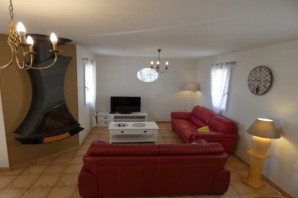 Foto van Villa met privézwembad, uitzicht op de Ventoux - Vakantiehuis in Saint Paul trois Chateaux - LivingRoom