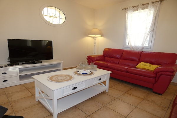 Foto van Villa met privézwembad, uitzicht op de Ventoux - Vakantiehuis in Saint Paul trois Chateaux - LivingRoom