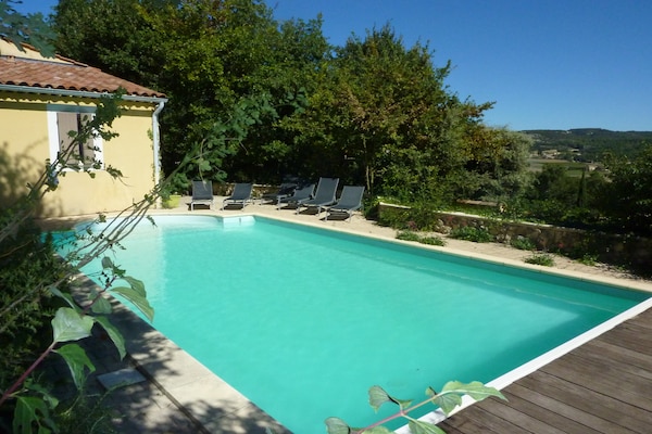 Foto van Villa met privézwembad, uitzicht op de Ventoux - Vakantiehuis in Saint Paul trois Chateaux - ExteriorSummer