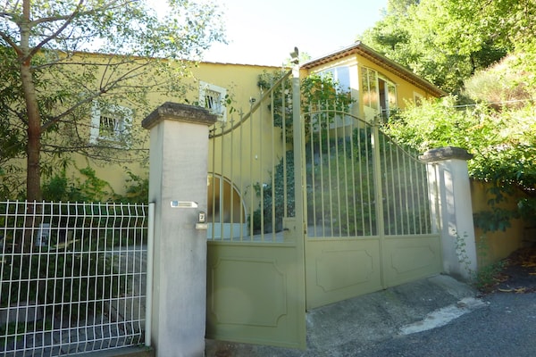 Foto van Villa met privézwembad, uitzicht op de Ventoux - Vakantiehuis in Saint Paul trois Chateaux - ExteriorSummer
