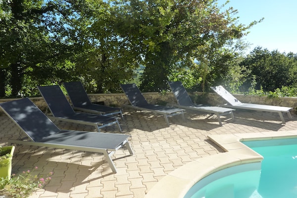 Foto van Villa met privézwembad en panoramisch uitzicht - Vakantiehuis in Saint Paul trois Chateaux - TerraceBalcony