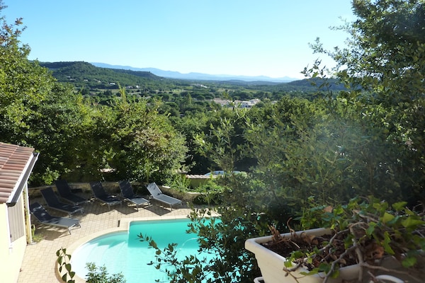 Foto van Villa met privézwembad en panoramisch uitzicht - Vakantiehuis in Saint Paul trois Chateaux - ViewSummer