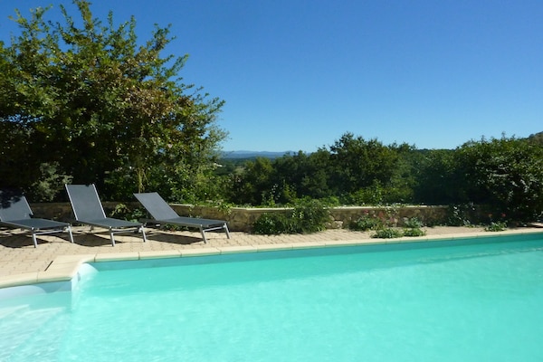 Foto van Villa met privézwembad en panoramisch uitzicht - Vakantiehuis in Saint Paul trois Chateaux - ViewSummer