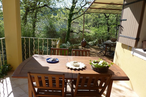 Foto van Villa met privézwembad en panoramisch uitzicht - Vakantiehuis in Saint Paul trois Chateaux - TerraceBalcony