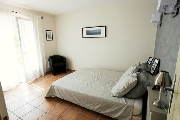 Foto van Prachtig vakantiehuis in Vagnas met privézwembad - Vakantiehuis in Vagnas - BedRoom