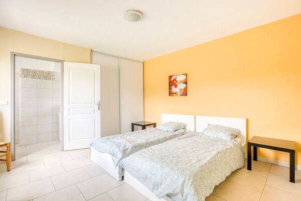 Foto van Ruime villa met zwembad in Le Canet - Vakantiehuis in Soleil d'Oc (Pouzols Minervois) - BedRoom