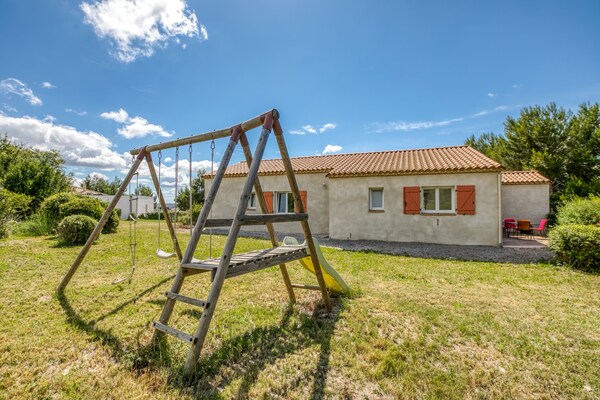 Foto van Ruime villa met zwembad in Le Canet - Vakantiehuis in Soleil d'Oc (Pouzols Minervois) - GardenSummer
