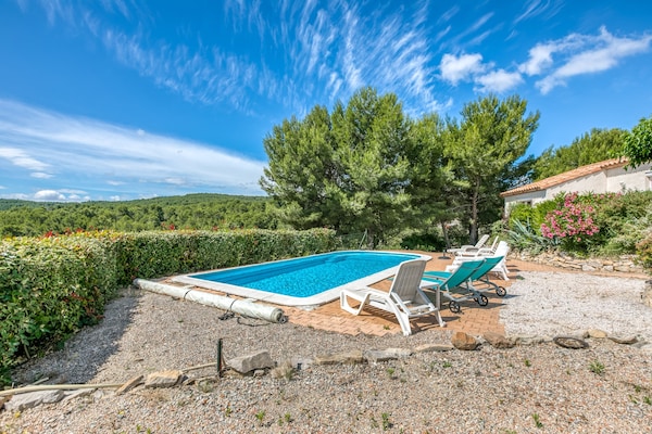Foto van Ruime villa met zwembad in Le Canet - Vakantiehuis in Soleil d'Oc (Pouzols Minervois) - PoolOfHouse