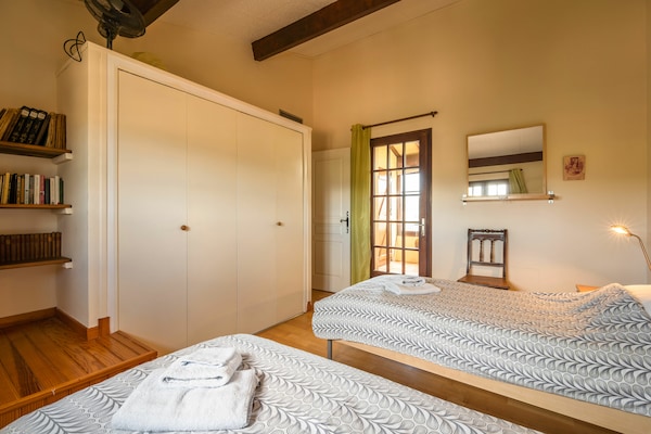 Foto van Villa in Beaufort met Zwembad & Uitzicht - Vakantiehuis in Beaufort - BedRoom