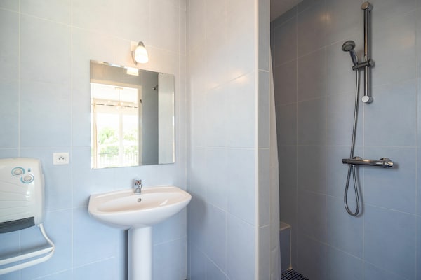 Foto van Familievilla in wijnstreek - Vakantiehuis in Félines Minervois - BathRoom