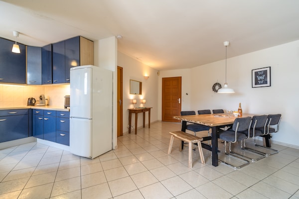 Foto van Moderne villa met verwarmd zwembad - Vakantiehuis in Beaufort - Kitchen