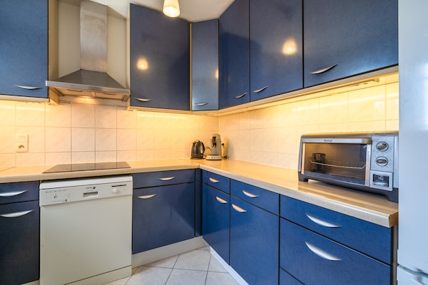 Foto van Moderne villa met verwarmd zwembad - Vakantiehuis in Beaufort - Kitchen