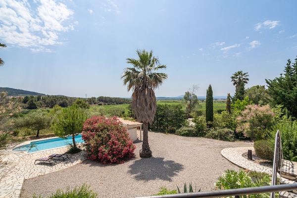 Foto van Moderne villa met verwarmd zwembad - Vakantiehuis in Beaufort - GardenSummer