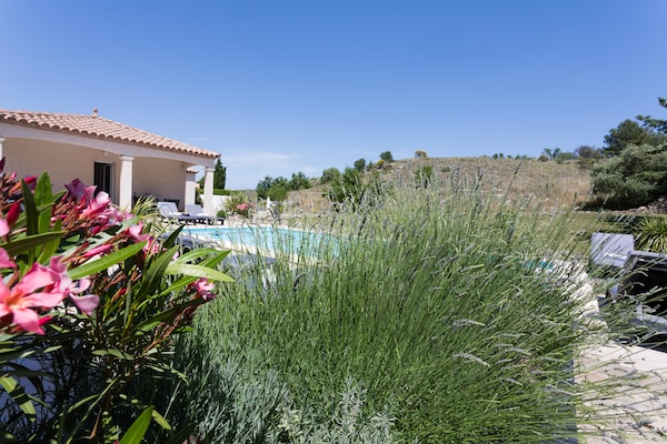 Foto van Villa in Castelnau d'Aude met Zwembad - Vakantiehuis in Castelnau d'Aude - GardenSummer