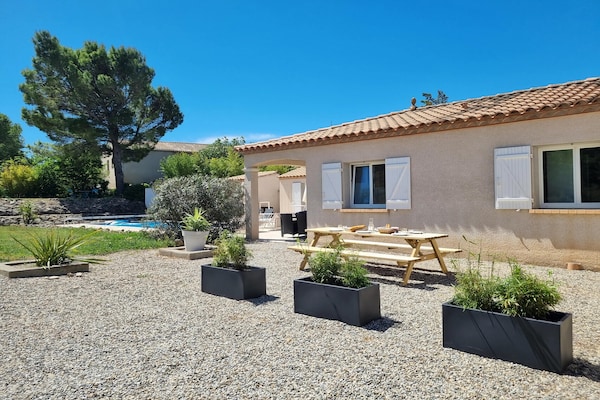 Foto van Villa in Castelnau d'Aude met Zwembad - Vakantiehuis in Castelnau d'Aude - ExteriorSummer