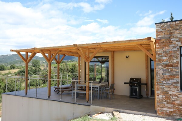 Foto van Ruime villa in Vagnas met zwembad - Vakantiehuis in Vagnas - TerraceBalcony