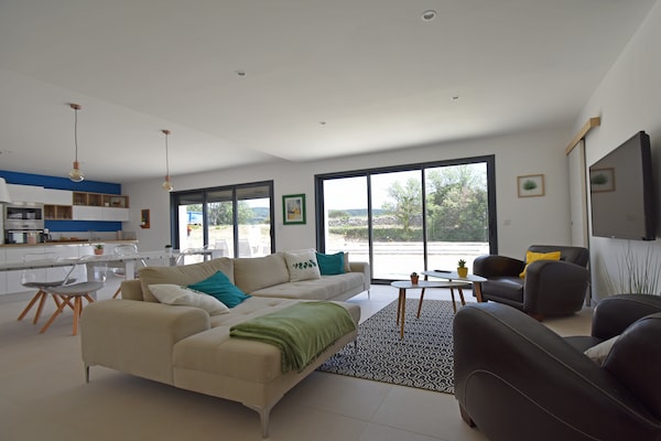 Foto van Vakantiehuis Beaufort met Privézwembad - Vakantiehuis in Beaufort - LivingRoom