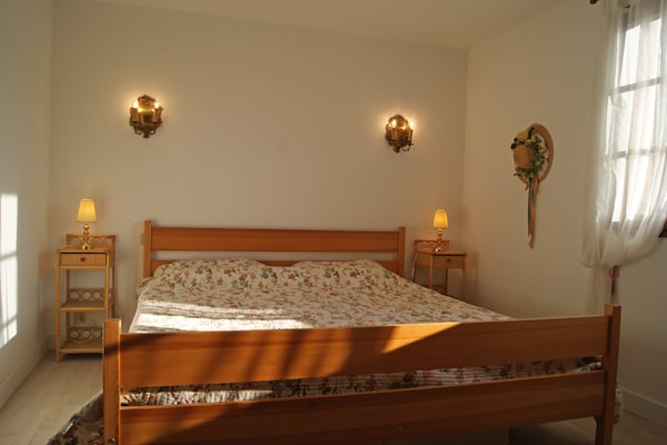 Foto van Villa in Provence met Zwembad en Uitzicht - Vakantiehuis in Saint-Antonin-du-Var - BedRoom